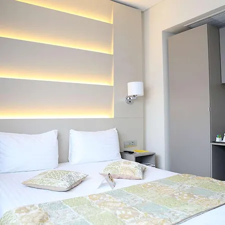 Leonardo Center 호텔 4*