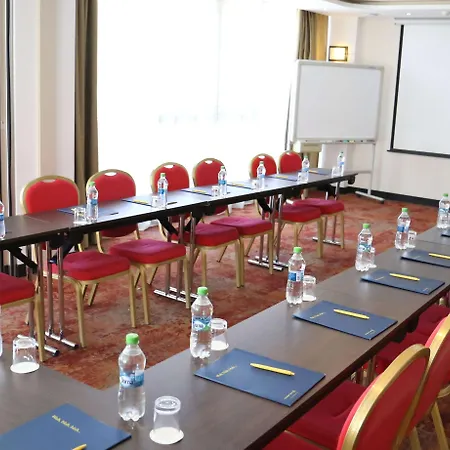 Leonardo Center 호텔