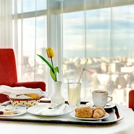 Hotel Leonardo Center 4*