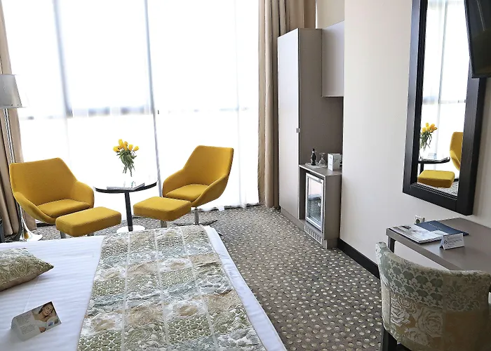 Leonardo Center 호텔 4*