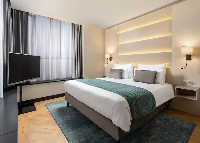 Hotel Leonardo Center