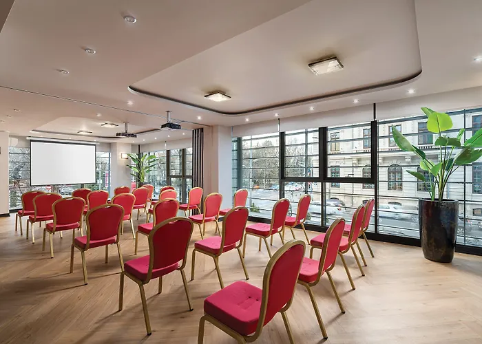 Leonardo Center 4* Bucureşti