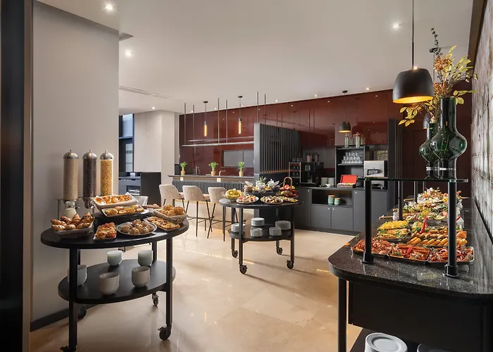 Leonardo Center 4* Bucureşti