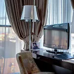 Hotel Leonardo Center