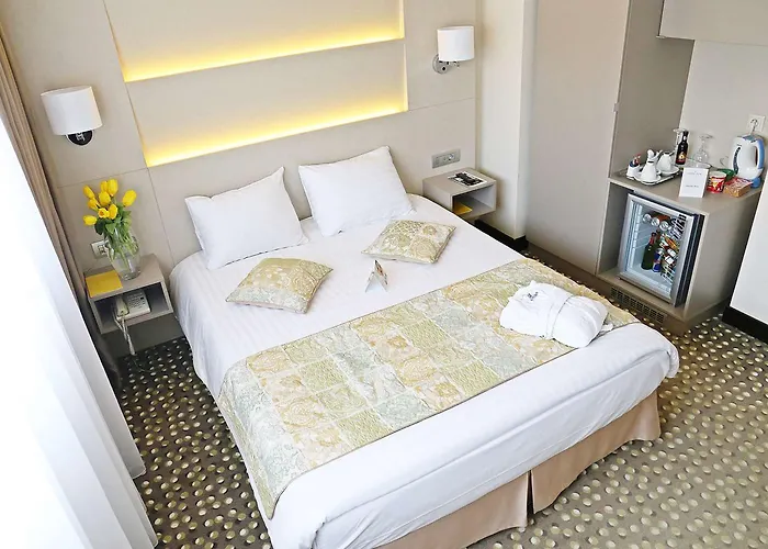 Leonardo Center 4*