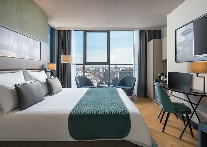 Leonardo Center 4*