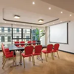 Hotell Leonardo Center 4*
