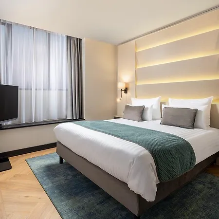 Hotel Golden Tulip Victoria