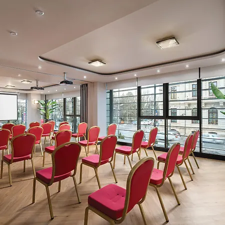 Leonardo Center 4* Bukurešť