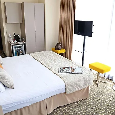 ホテル Leonardo Center ブカレスト