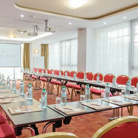 Leonardo Center ホテル 4*